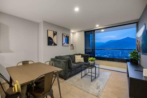 Class 48 2604 - Modern Living City views with AC