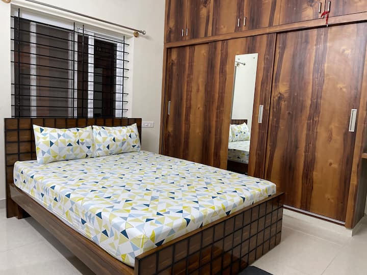 საძინებელი 1