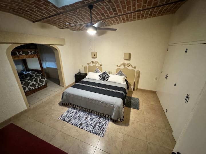 საძინებელი 2