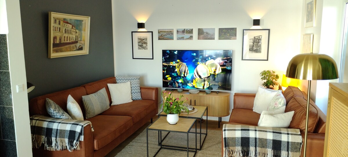 Popular Airbnb listing: House with water view on the Flensborg Fjord in Glücksburg (Ostsee)