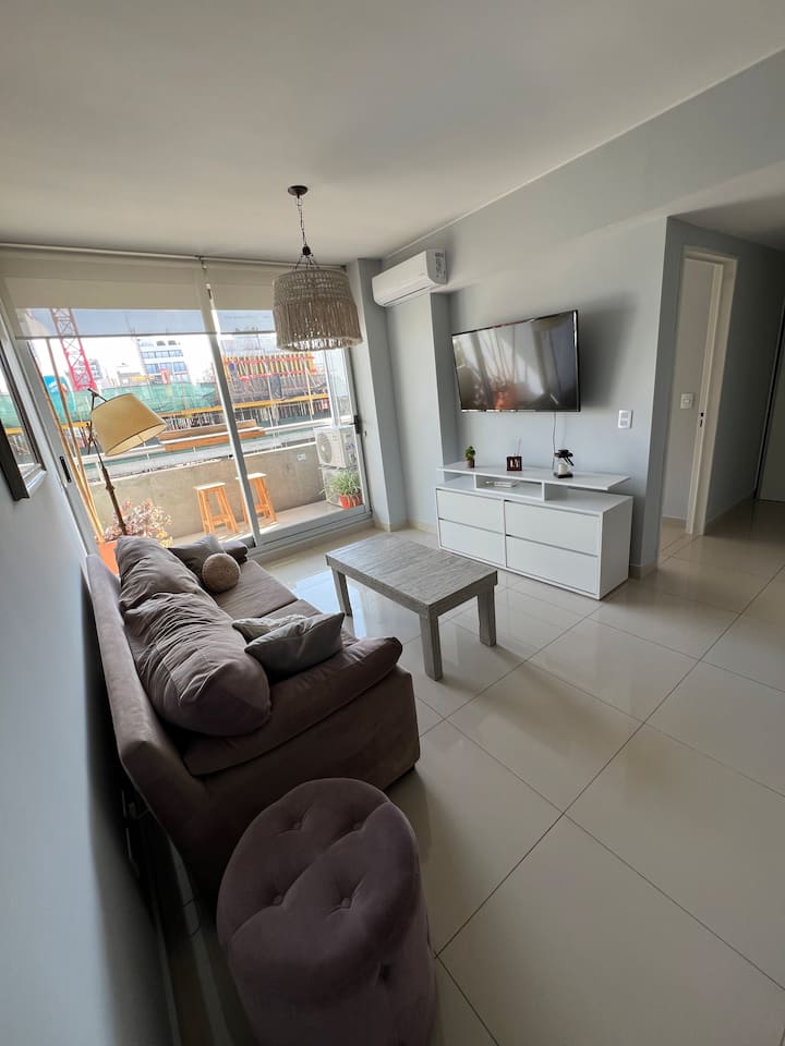 Departamento de 2 ambientes con balcón en Chacarita