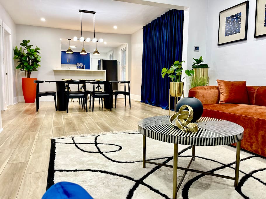 Airbnb NEW Comfort Modern Quiet Apt Fast Wi-Fi & Netflix