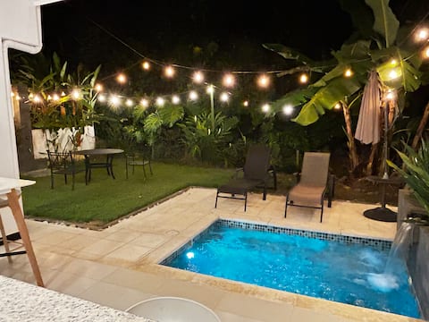 Mountain House with private pool. Herradura Beach