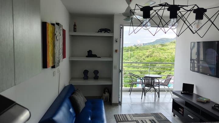 Apartamento Con Piscina Y Vista A La Montaña. - Girardot