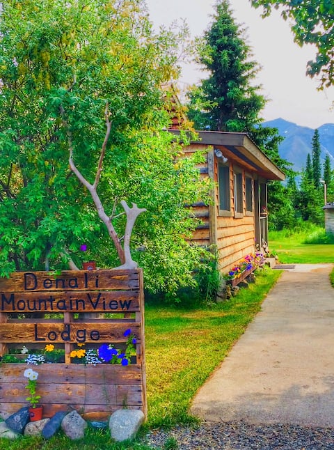 Denali Mountain View Lodge near Denali Nat’l Park