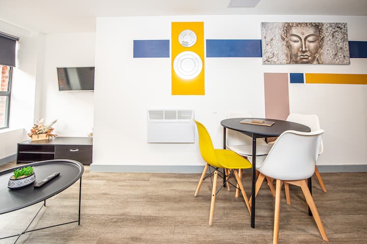 Cozy Waterfront Stay Walk To Cafés & River Mersey - Liverpool