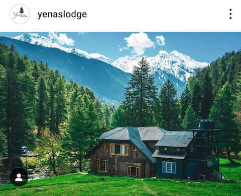 Aru Valley view room- Pahalgam cottage
