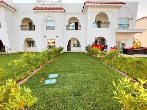 VIP Unit with private roof