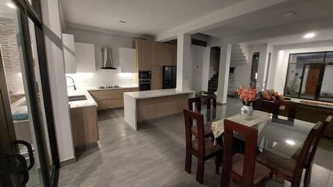 Modern House to enjoy with the most you want