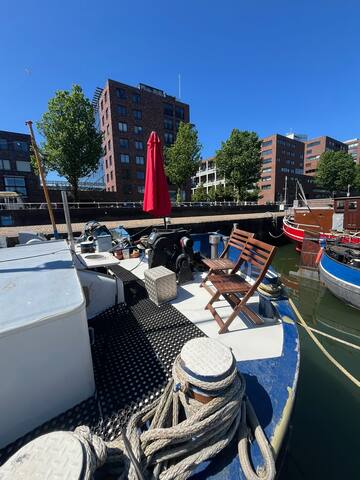 Boathouse Bora 11-15p @bocoliving Rotterdam Marina gallery image 2