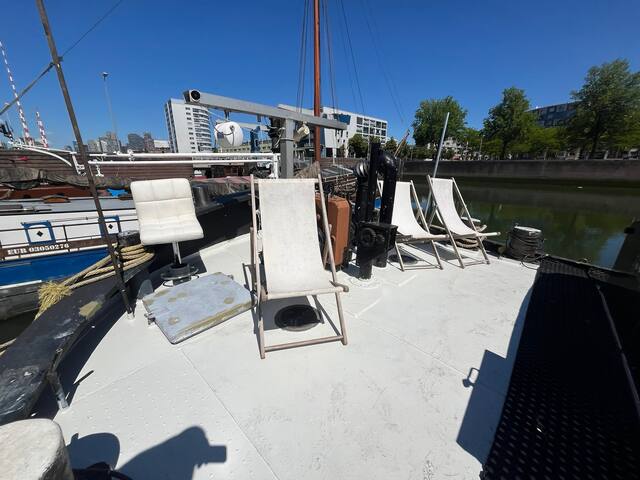 Boathouse Bora 11-15p @bocoliving Rotterdam Marina gallery image 5