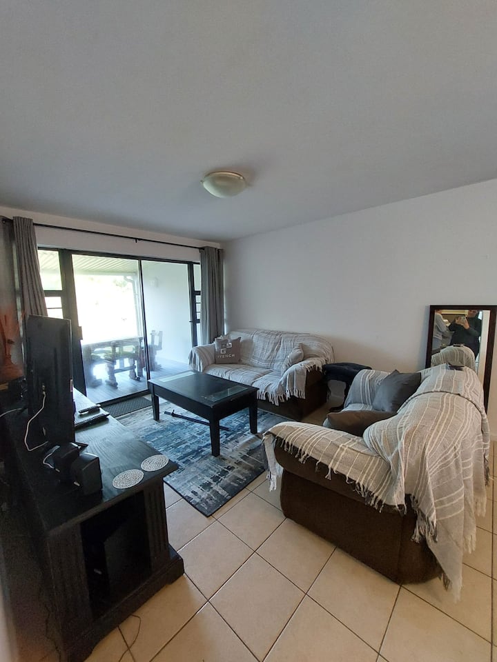 Coastal 2 Bed Apartment On Gonubie Beachfront - East London