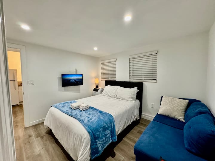 1br With Ac, Free Parking & High-speed Wi-fi - Castro Valley, CA