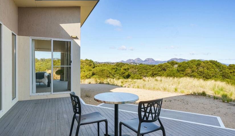 Panoramic views & swim spa home. gallery image 5