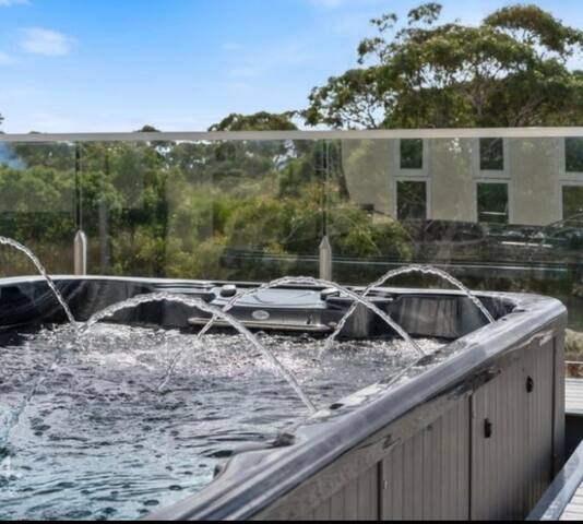 Panoramic views & swim spa home. gallery image 3