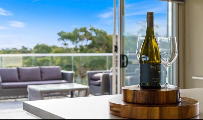 Panoramic views & swim spa home. gallery image 2