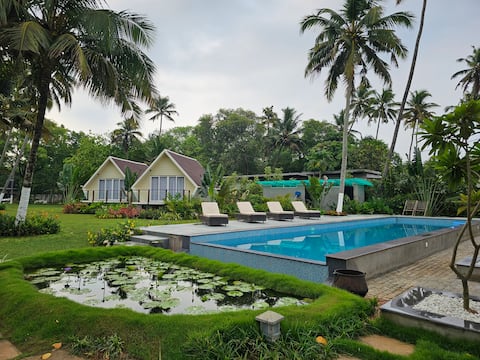 Beach cottage with sea & pool view