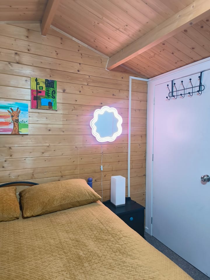 Gorgeous Cabin - Spa Pool! No Clean Fee! - Queenstown