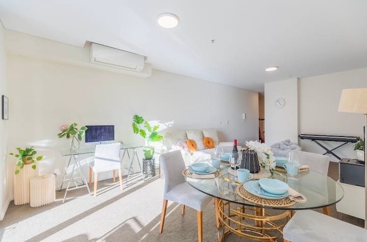 1 Min Train Station, 9kms To Sydney Cbd. - Lewisham