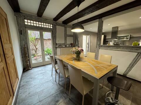 La Maison de l'Ours – With Patio & Garage