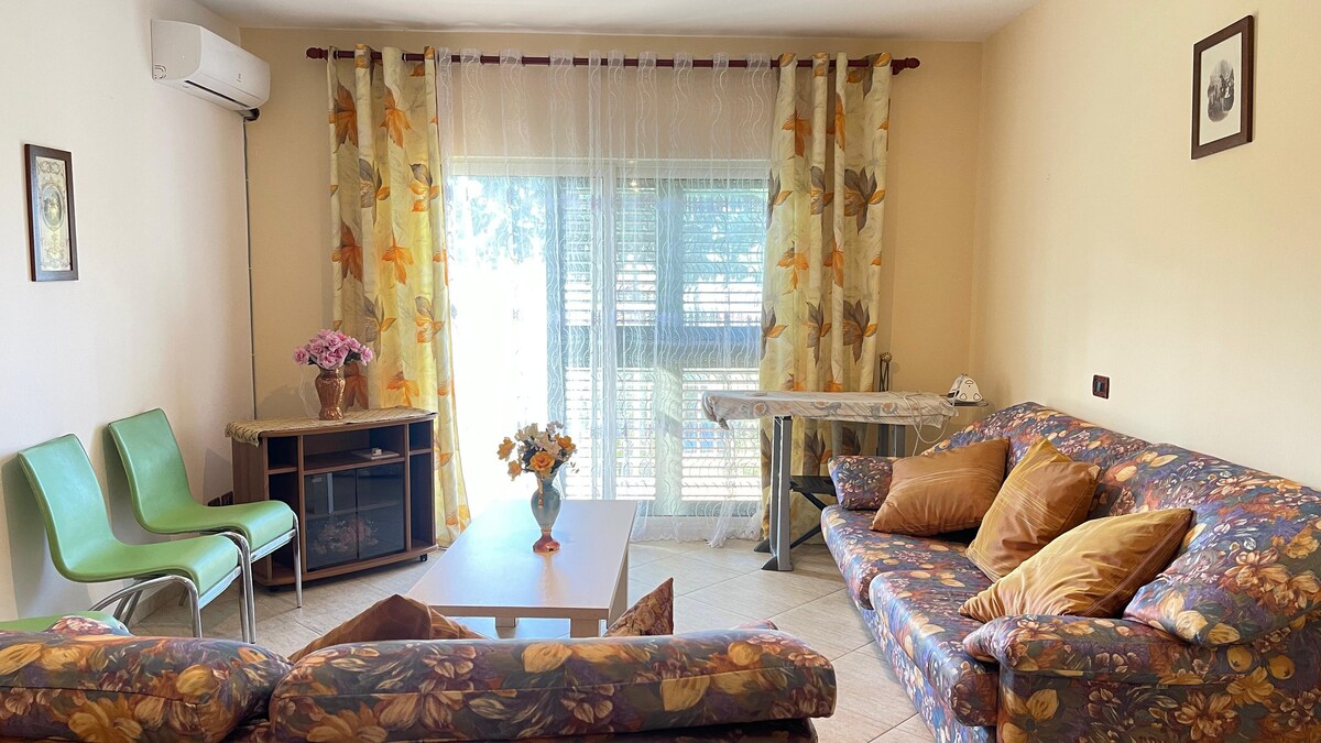 غرفة المعيشة 2