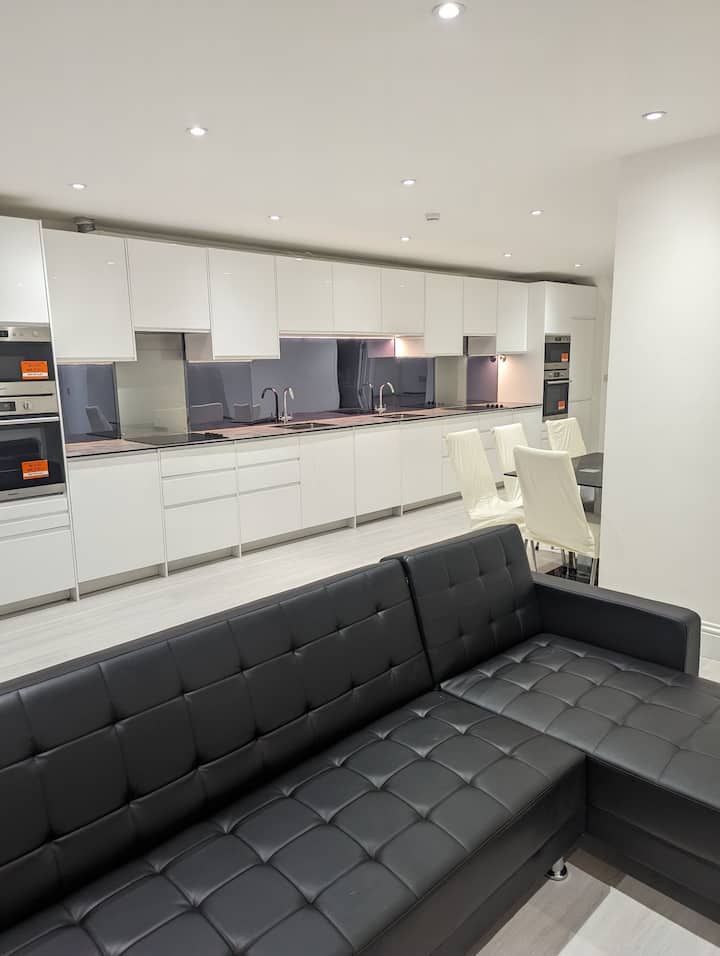 Luxury Home Park In Front Br5+/-church Hall - Sevenoaks