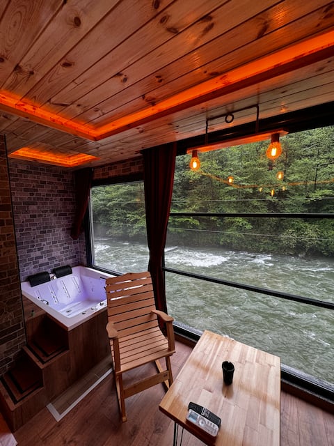 River House Suit