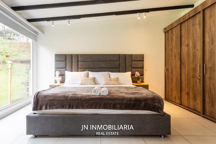 Apartments 2 minutes from the airport