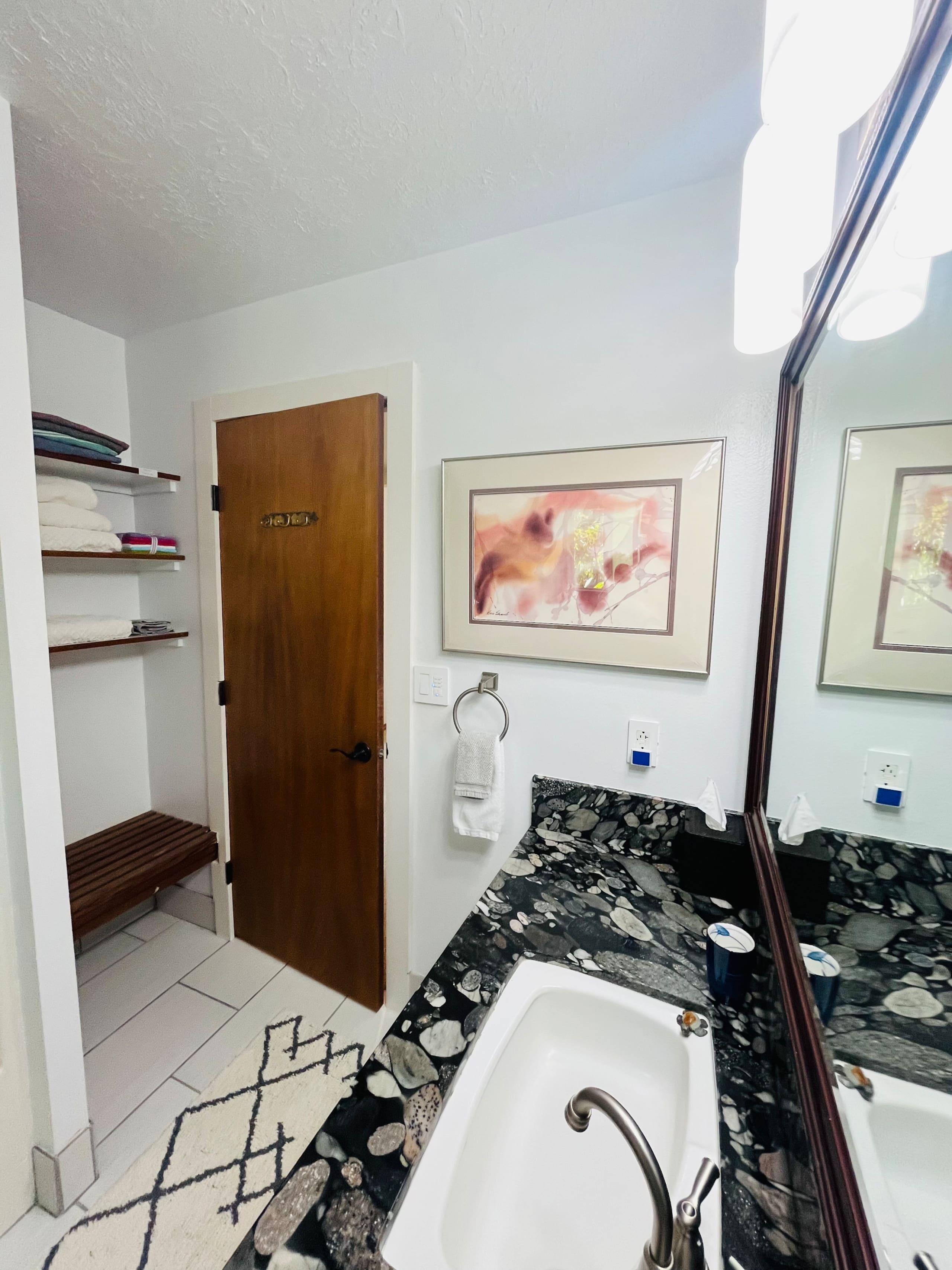 Home in Pahoa · ★4.86 · 2 bedrooms · 2 beds · 1 private bath - Photo 17