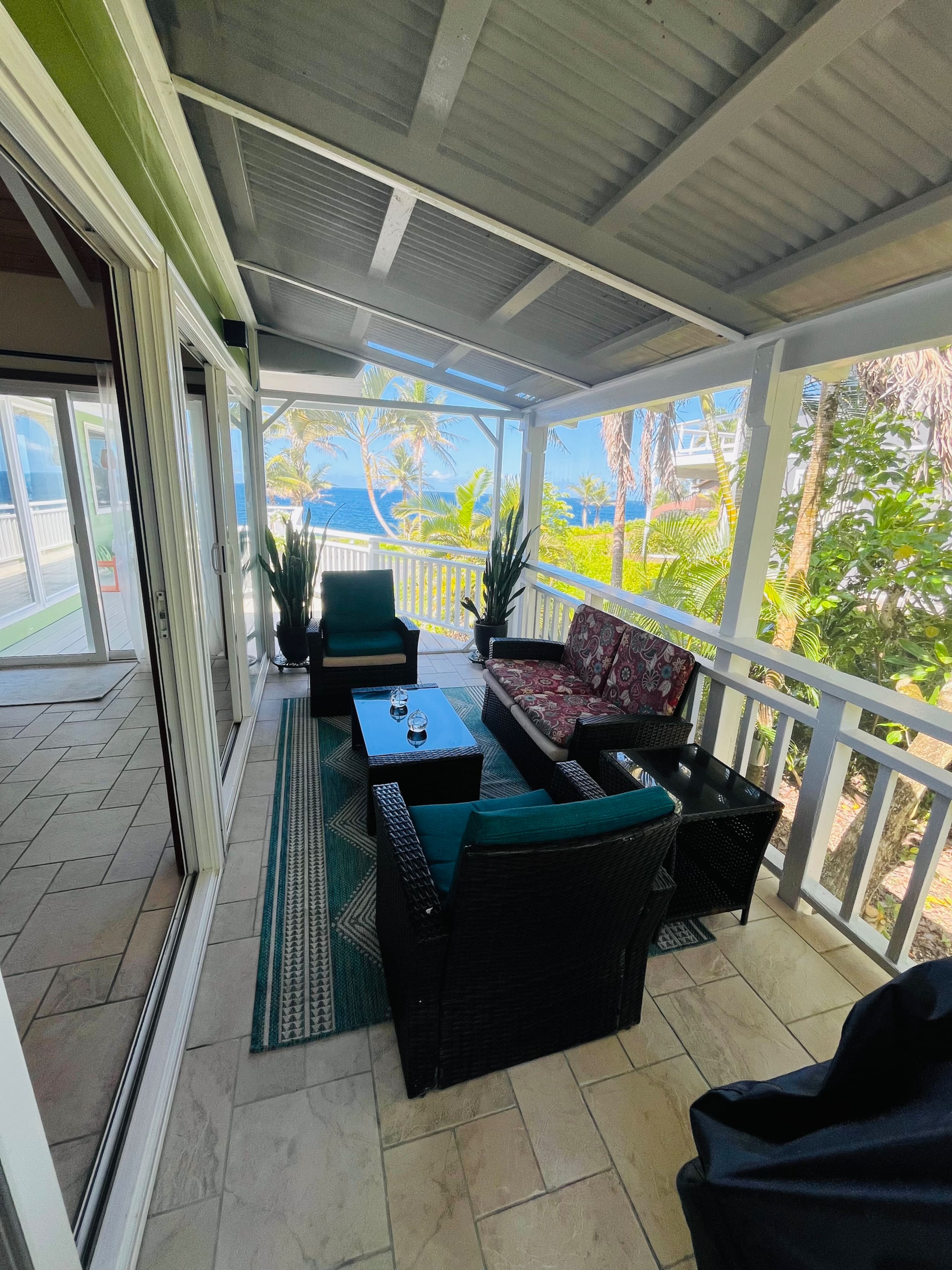 Home in Pahoa · ★4.86 · 2 bedrooms · 2 beds · 1 private bath - Photo 20