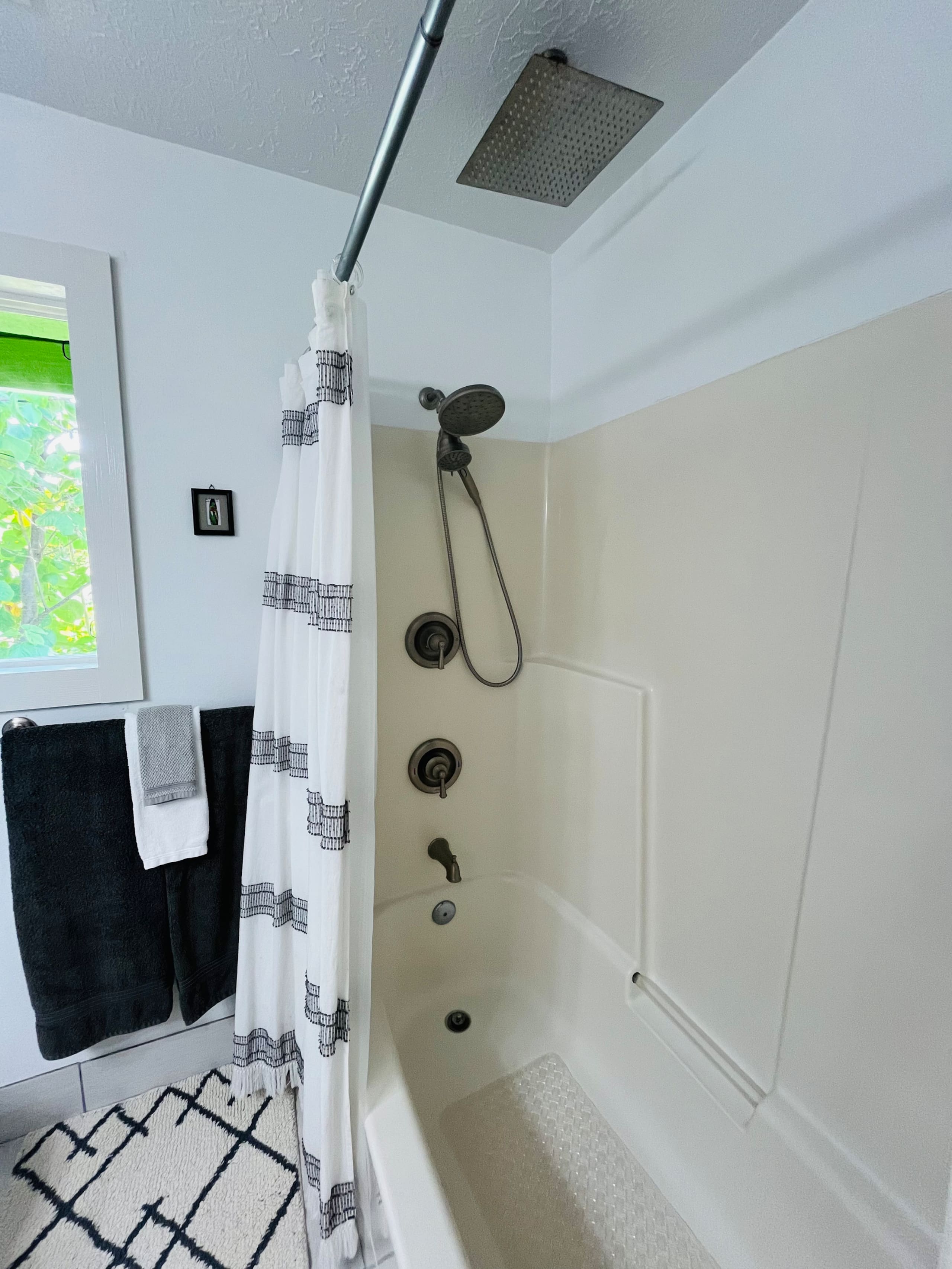 Home in Pahoa · ★4.86 · 2 bedrooms · 2 beds · 1 private bath - Photo 16