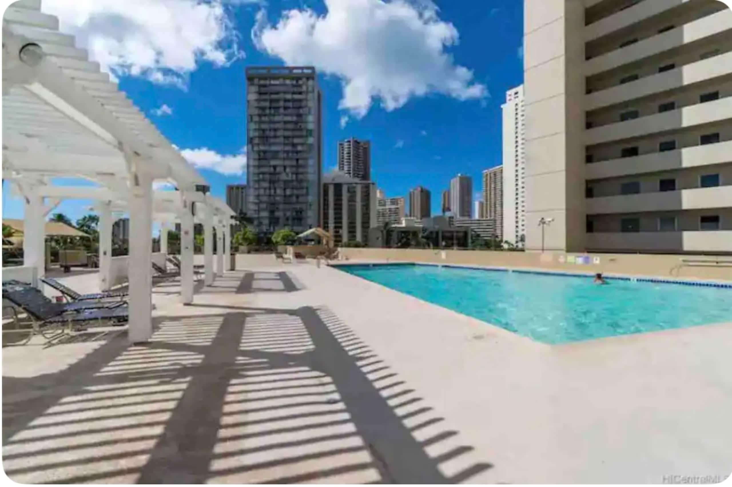 Exquisite Ocean View Renovated Studio w/King Bed - Image 20