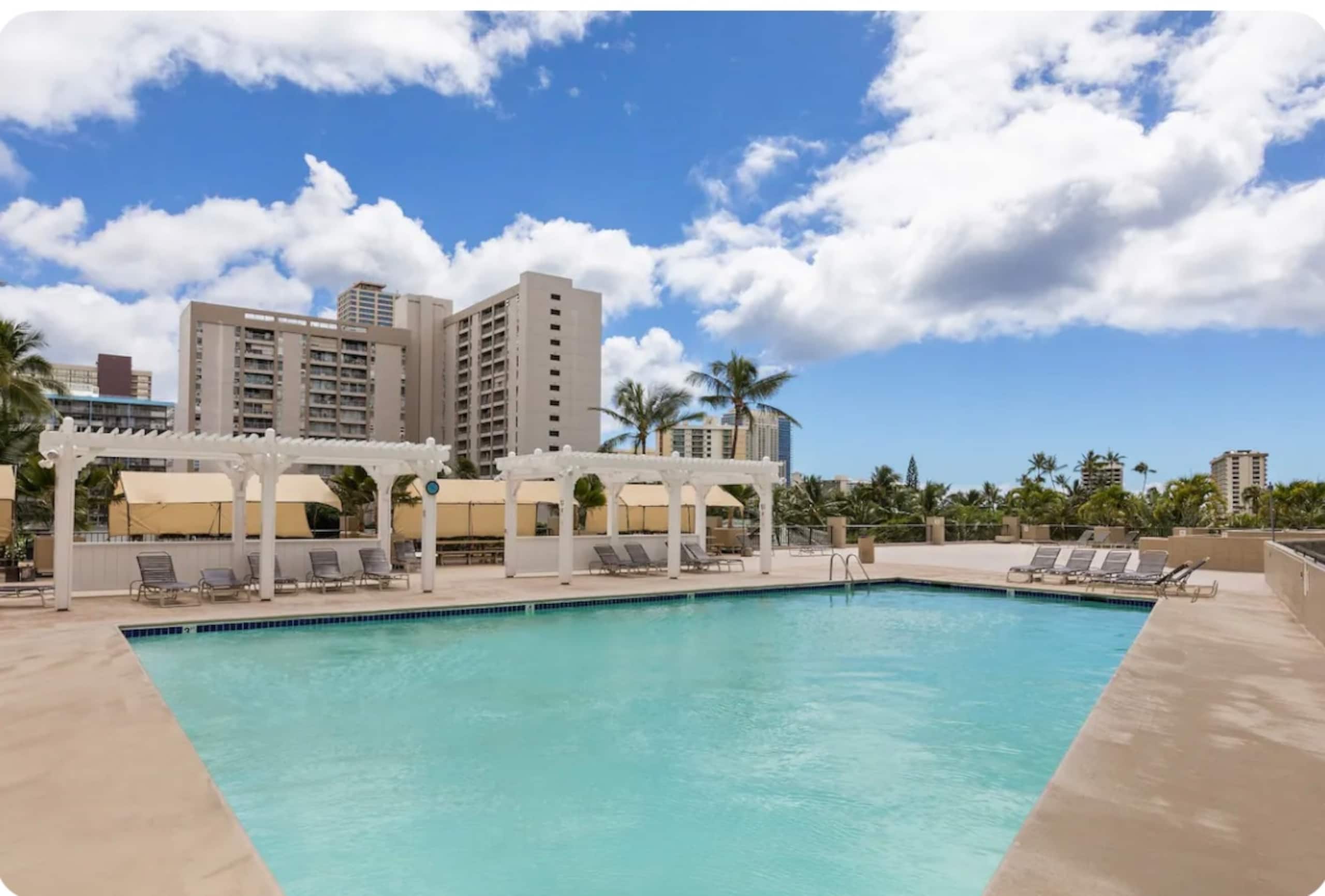 Exquisite Ocean View Renovated Studio w/King Bed - Image 22