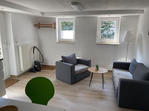 Erfolgreiche Airbnb-Immobilie: Small apartment on the outskirts of town in Wiesbaden