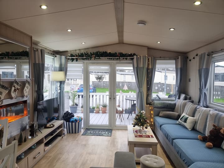 Hoburne Holiday Park Home By The Beach In Dorset - Mudeford