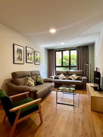 1A – Spacious apartment in Ruzafa gallery image 2