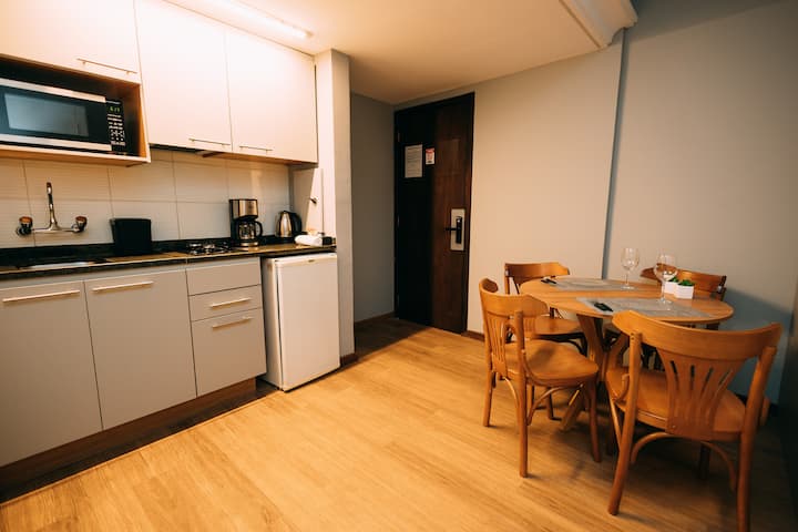 Eco Stay - 2 Quartos - 1103 C/ Garagem - Curitiba