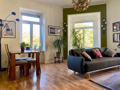 Erfolgreiche Airbnb-Immobilie: Stylish apartment close to the center in Neustadt Neuschönefeld