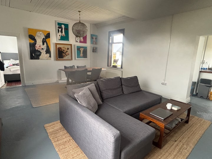 Traditional Rural Cottage With Modern Interior - Listowel