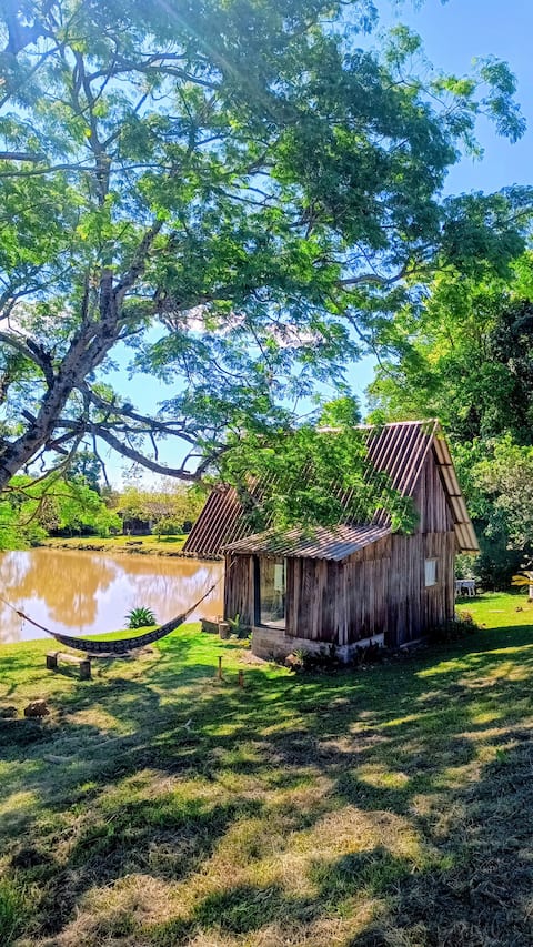 Rustic and Romantic with Hydro | Lake and Nature