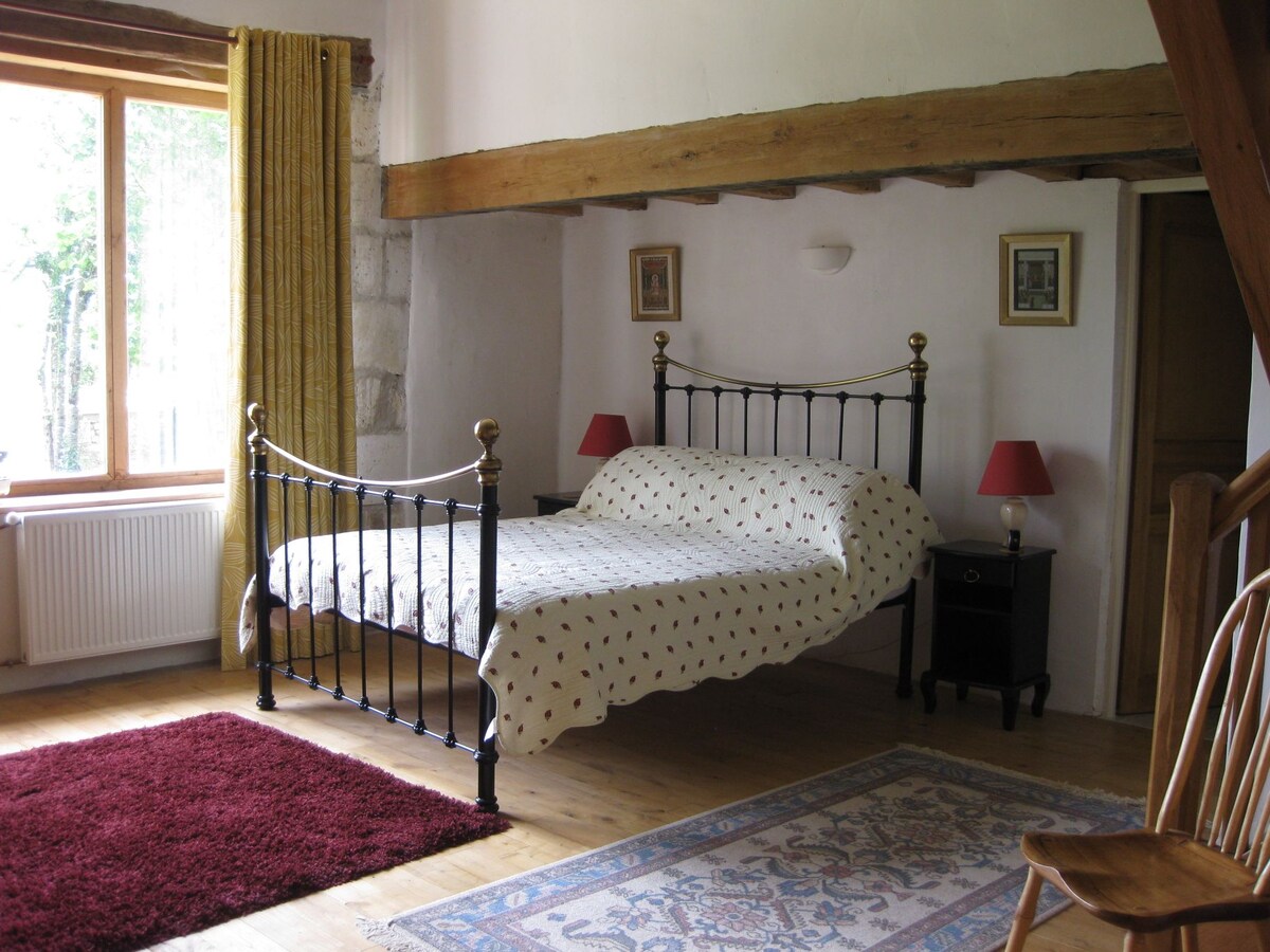 غرفة النوم 1