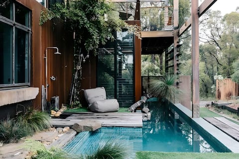 Grand Designs "Eco Bush Retreat"