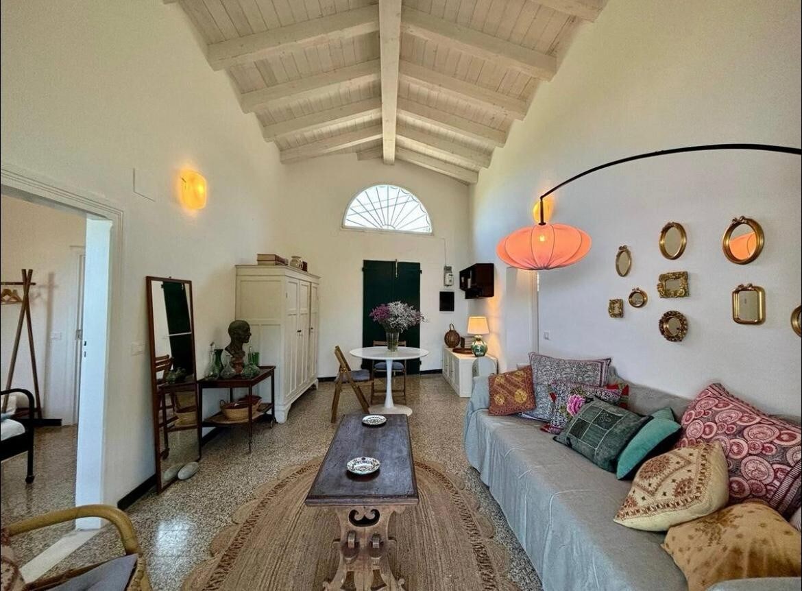 Successful Airbnb property: Casa Shani gorgeous view historic center location in Levanto