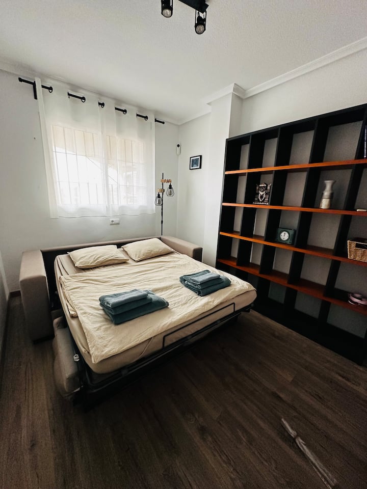 غرفة النوم 2