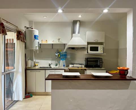 Top Airbnb: My place, your place - Your ideal stopover in Ezeiza. in Partido De Ezeiza