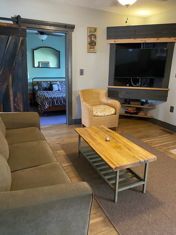 Hottub Hideaway - Fayetteville, WV