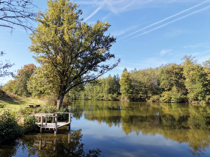 Entre Lac, Forêt Et Canoë Au Coeur Du Périgord - Nontron