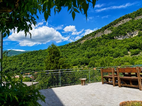 Canzo Tower Apartment - Lake Como