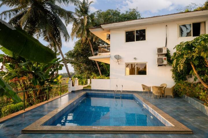 5bhk pvt pool villa Near Baga