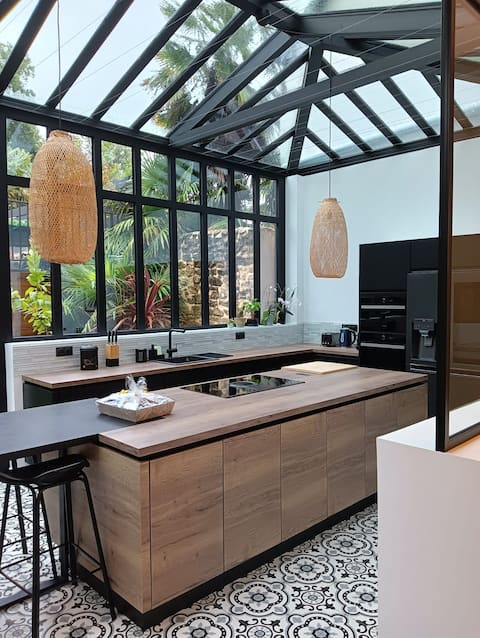 Beachfront villa with heated pool